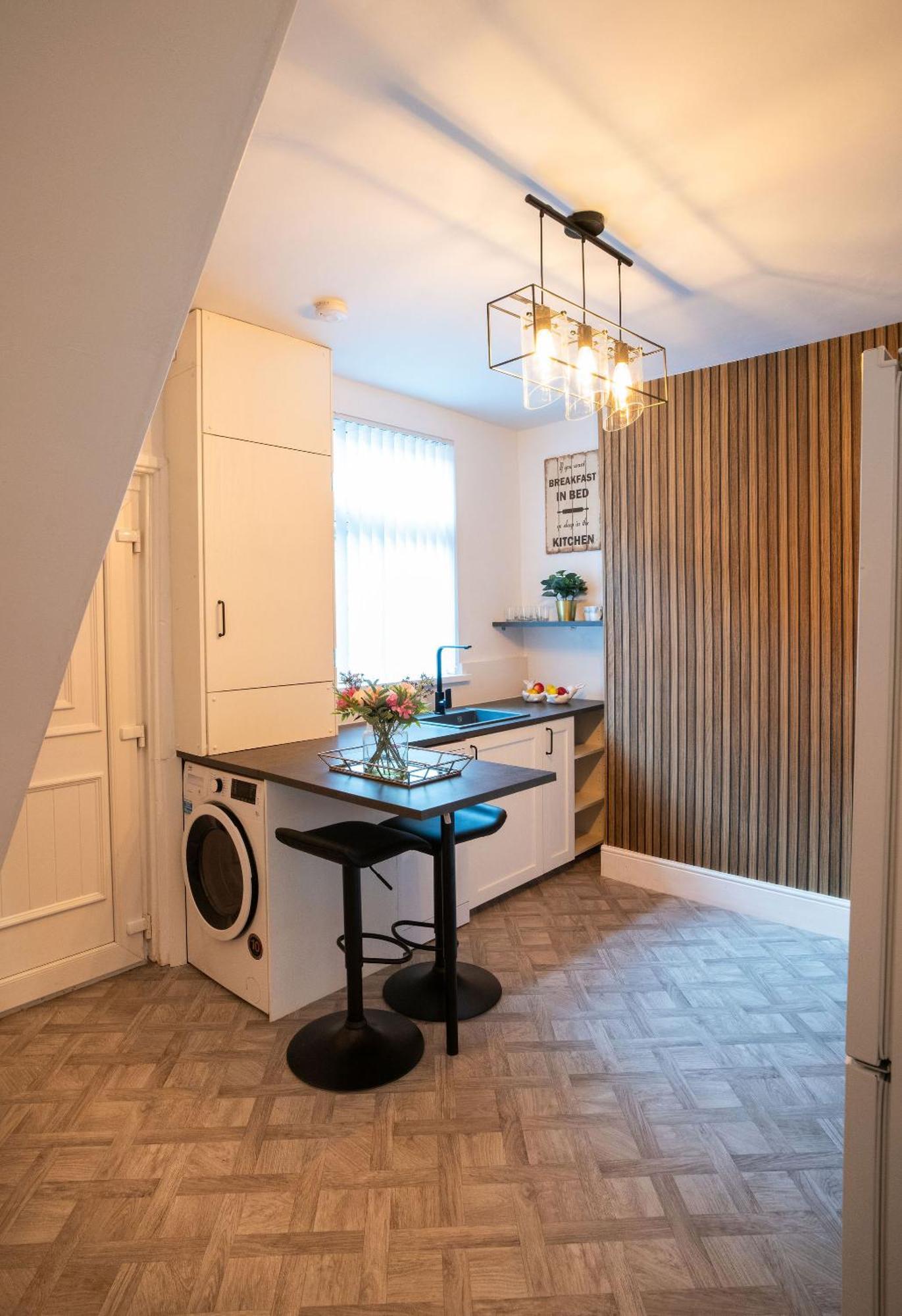 Moonlight - Anfield Stadium, Free Parking And Wifi Apartment *